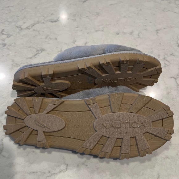 Nautica Fuzzy Women's Gray Cross Over Faux Fur Open Toe Slide‎ Slippers Size 9 - Picture 8 of 8